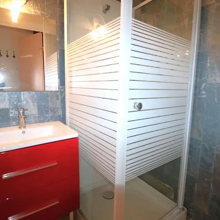 2 Pièces Avec Piscine Et Parking à 200m De La - Fr-1-307-289 Appartamento