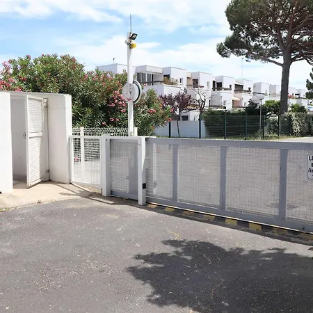 2 Pièces Avec Piscine Et Parking à 200m De La - Fr-1-307-289 Appartamento